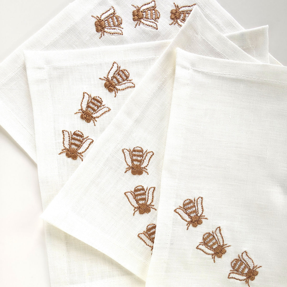 Toscana Bee Cocktail Napkins in Off-White – Set of 4