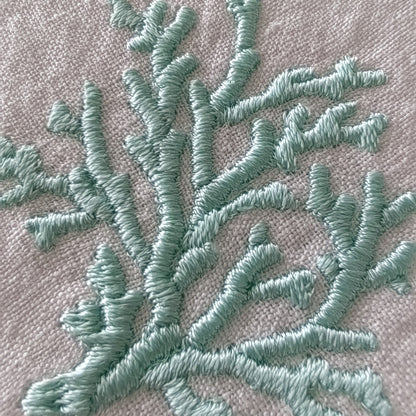 Toscana Aqua Coral Linen Napkins in Off-White – Set of 4