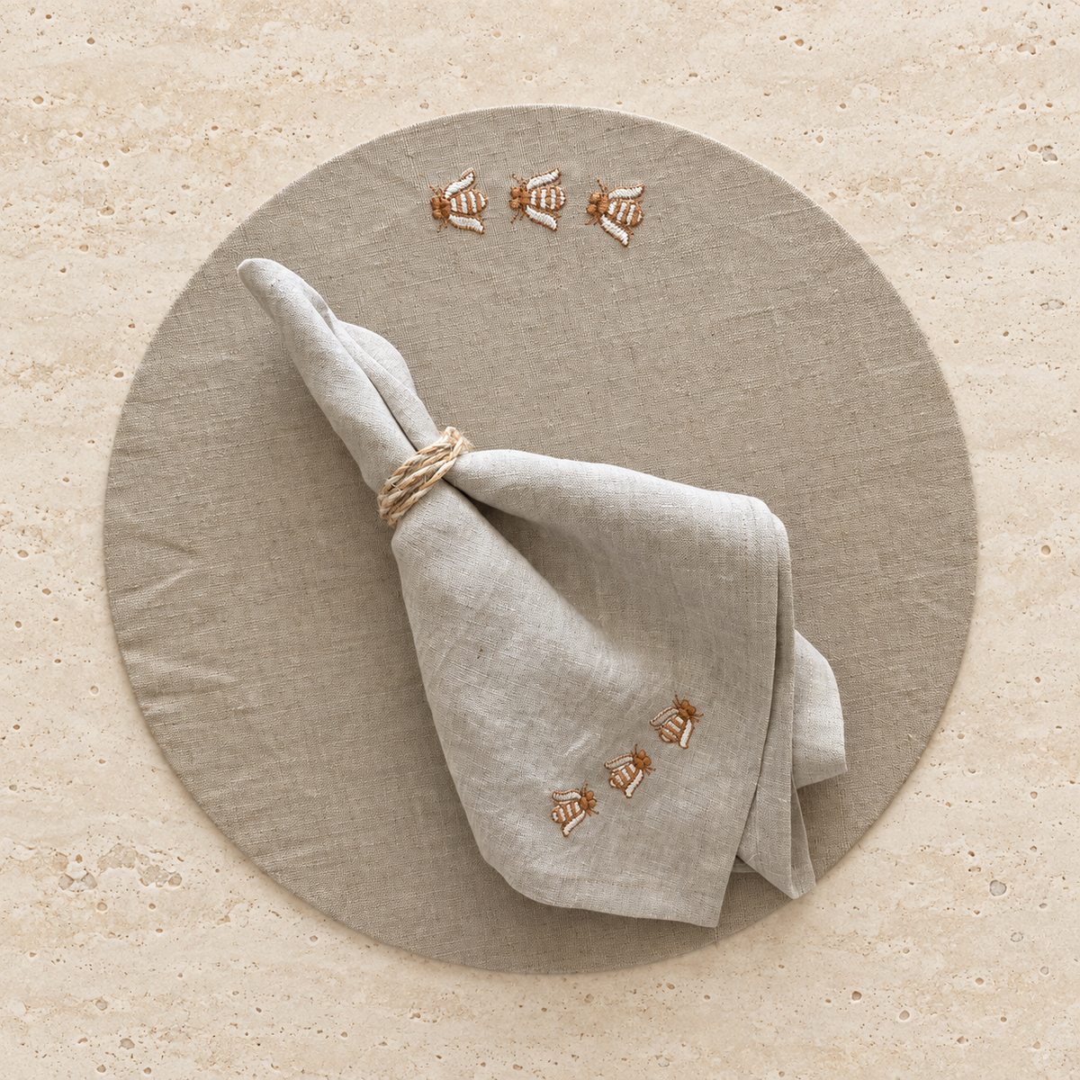 Toscana Bee Placemats in Oatmeal Stone – Set of 2
