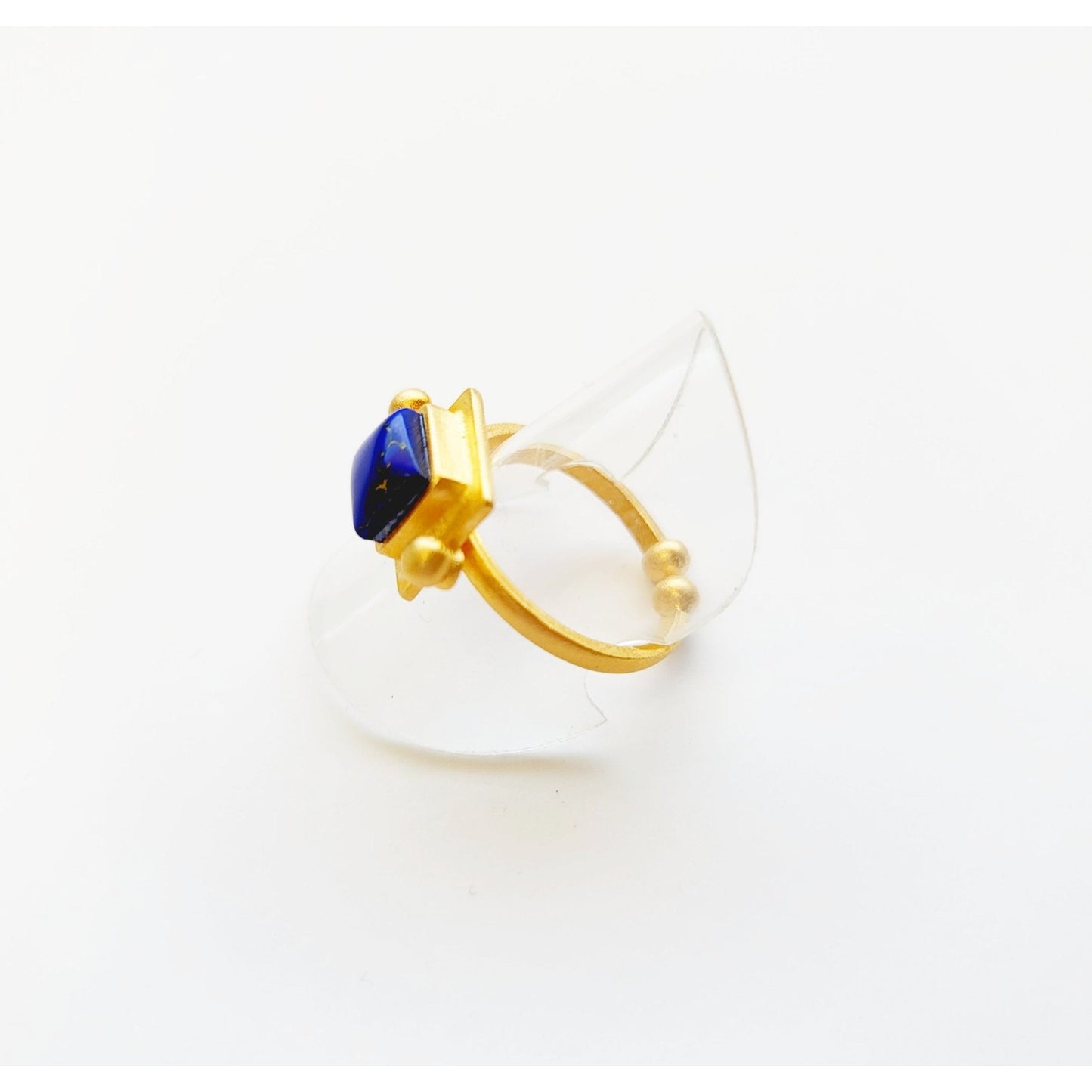 Heka Ring