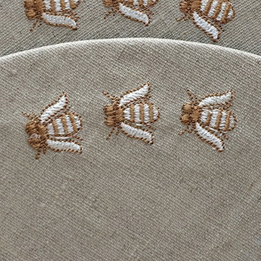 Toscana Bee Placemats in Oatmeal Stone – Set of 2